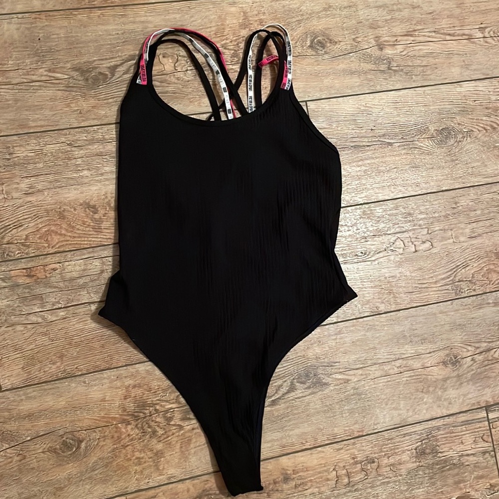Victoria Sport bodysuit